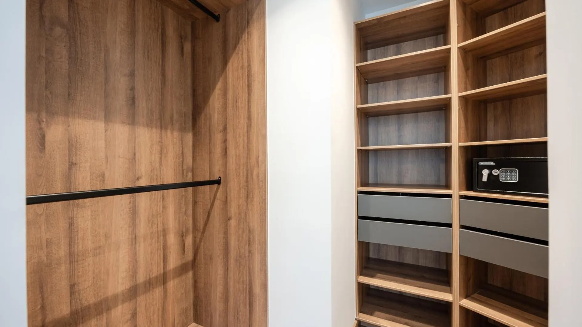 Bio 26 Apartments 메딜린