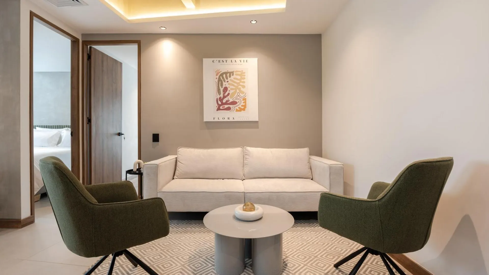 Bio 26 Apartments 메딜린