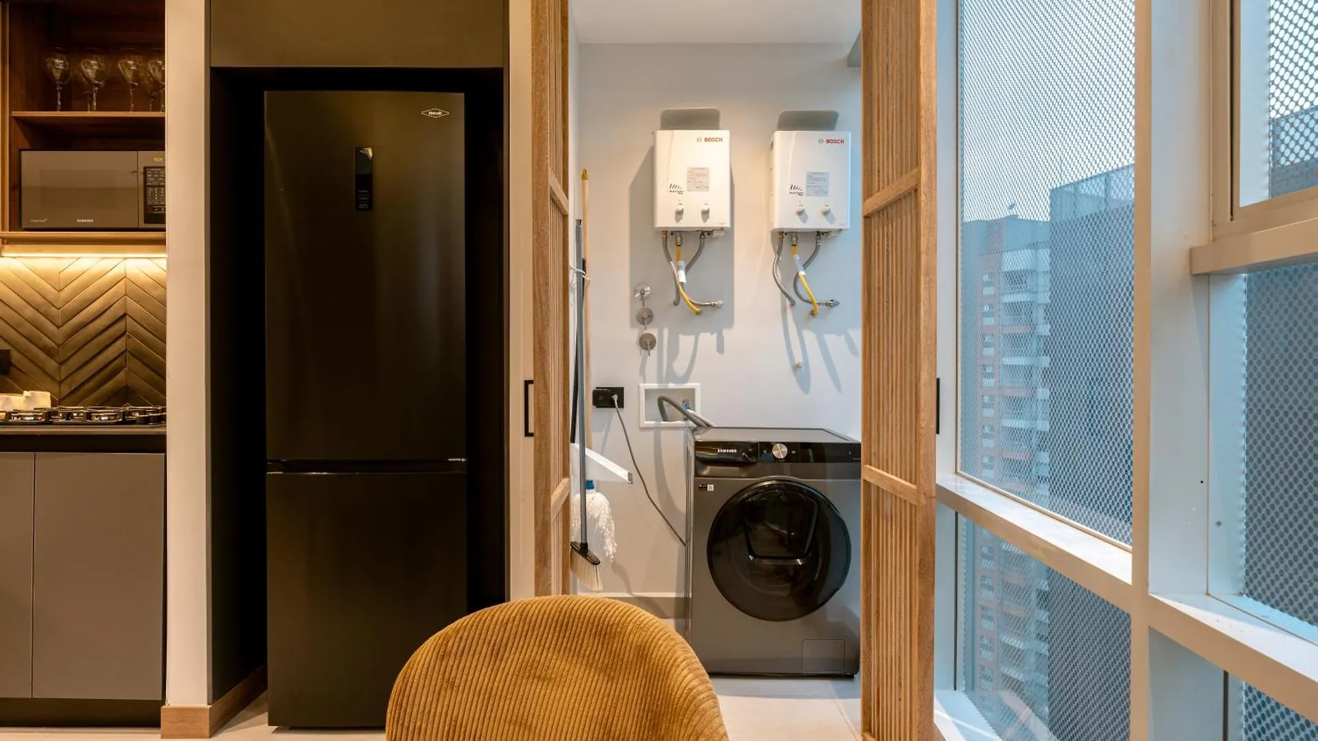 Bio 26 Apartments 메딜린