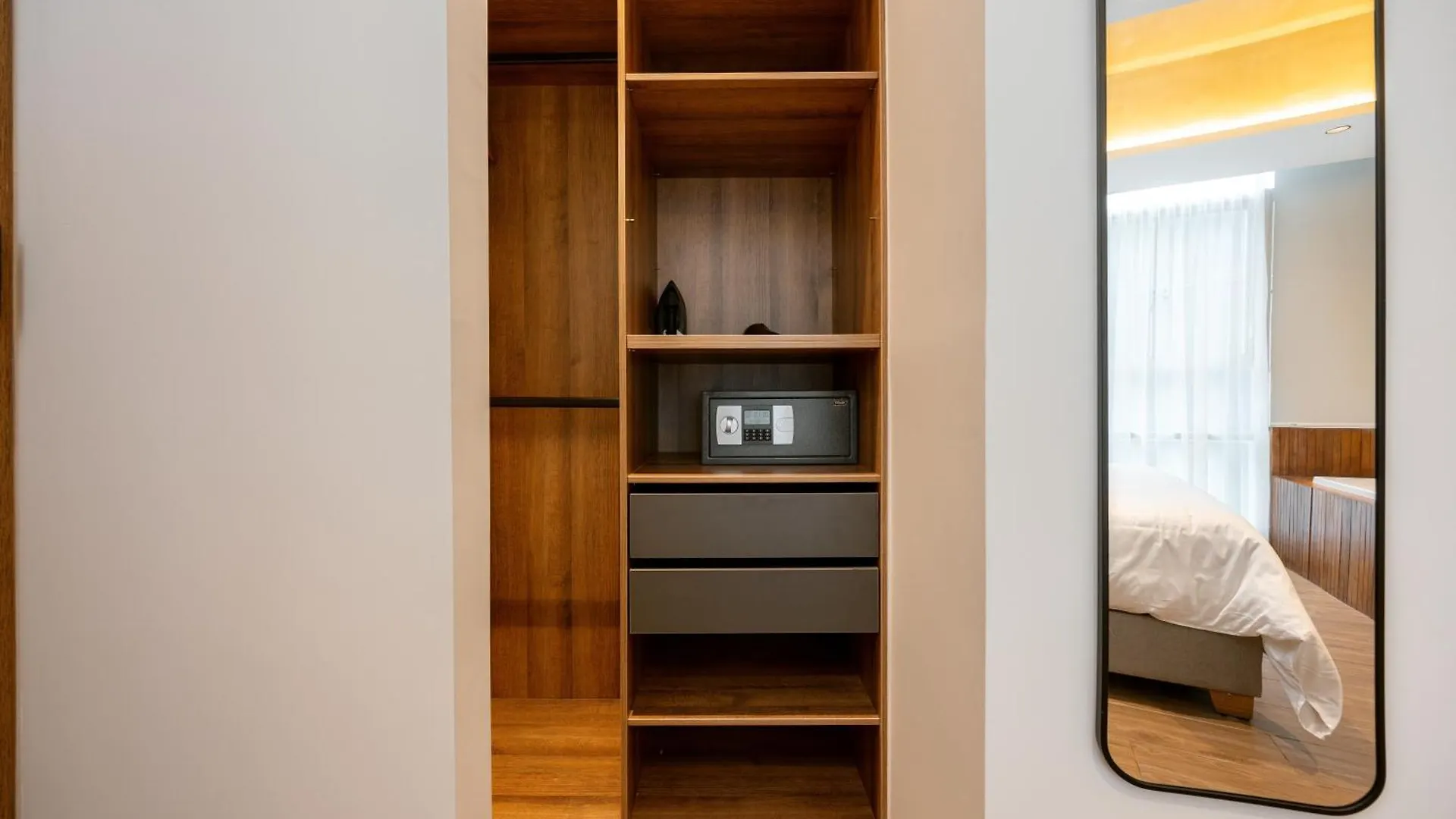 Bio 26 Apartments 메딜린