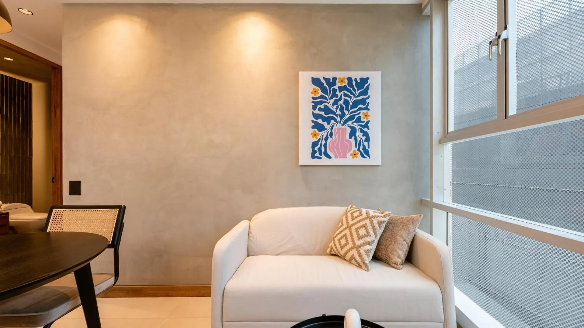 Bio 26 Apartments 메딜린