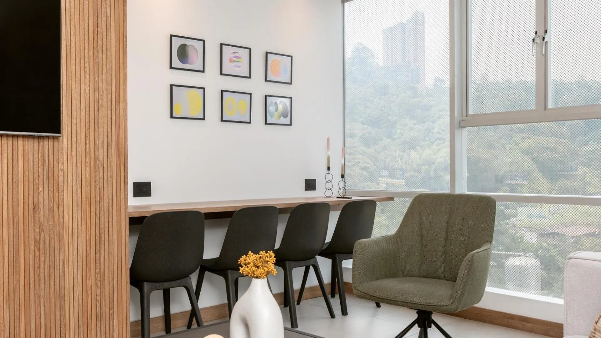 Bio 26 Apartments 메딜린 0*,