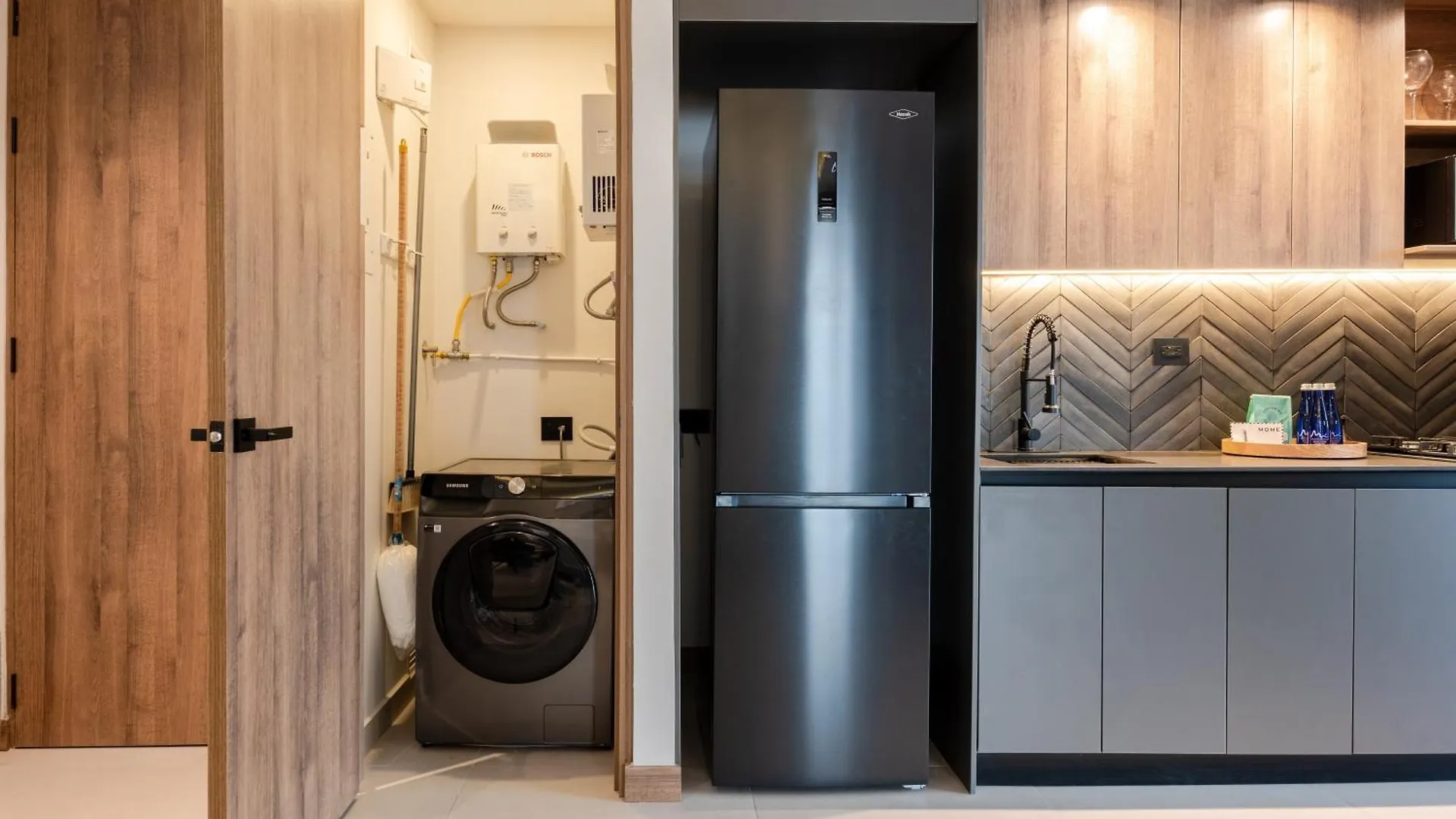 Bio 26 Apartments 메딜린